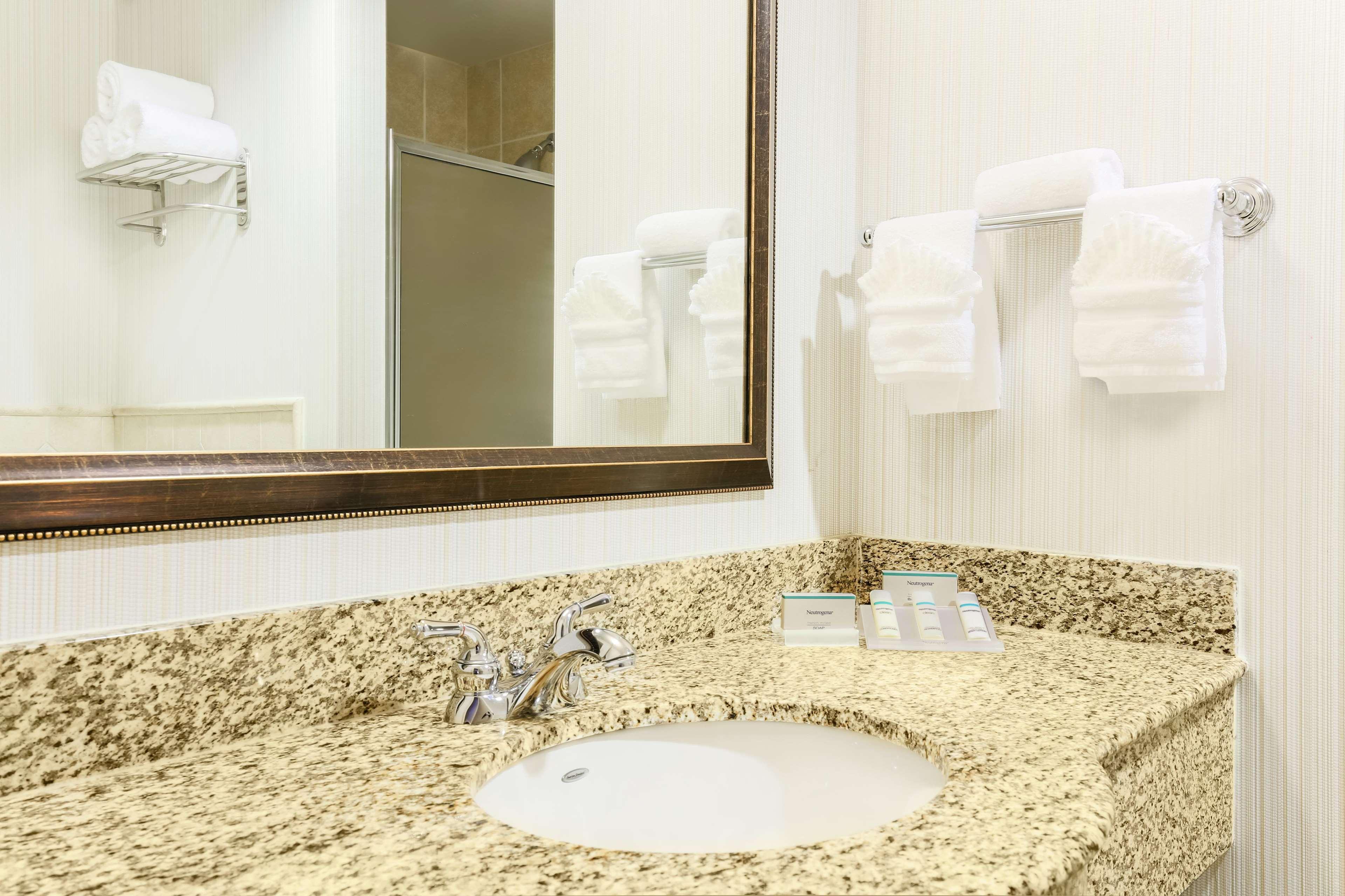 Hotel Hilton Garden Dallas Lewisville